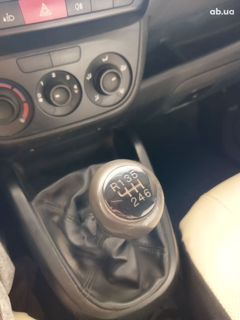 Fiat Doblo 2010 белый - фото 13
