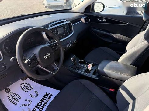 Kia Sorento 2016 - фото 8