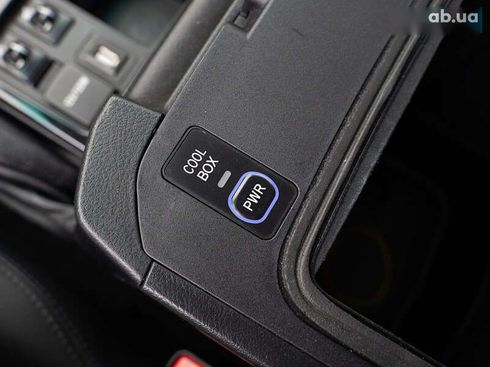 Toyota Land Cruiser Prado 2010 - фото 17