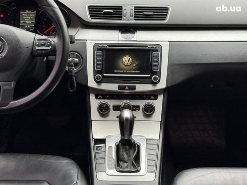 Volkswagen Passat 2012 синий - фото 29