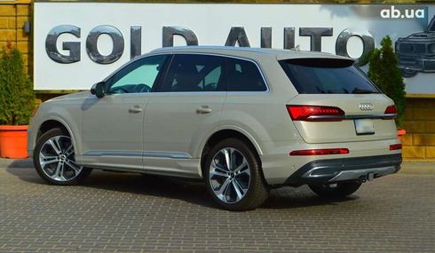Audi Q7 2021 - фото 10