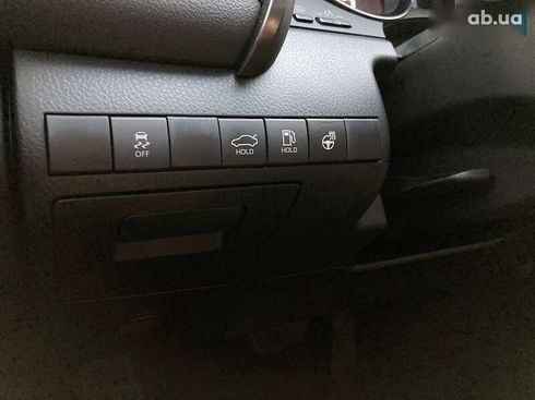 Toyota Camry 2021 - фото 9