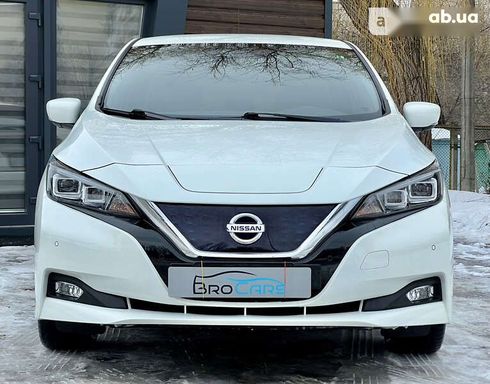 Nissan Leaf 2019 - фото 6
