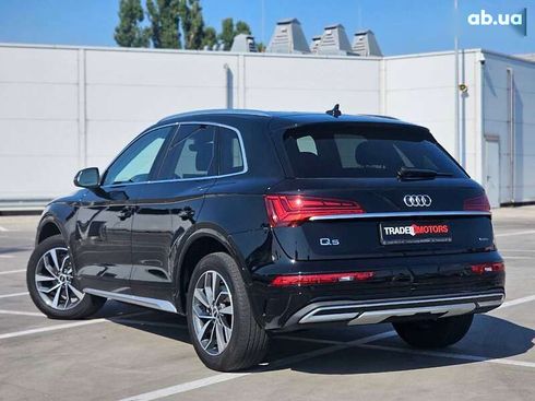 Audi Q5 2021 - фото 3