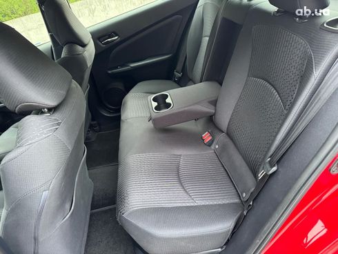 Toyota Prius 2018 красный - фото 20