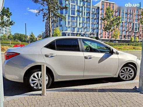 Toyota Corolla 2019 - фото 24