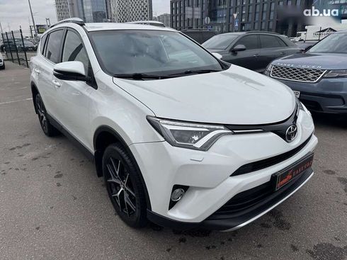 Toyota RAV4 2016 - фото 11