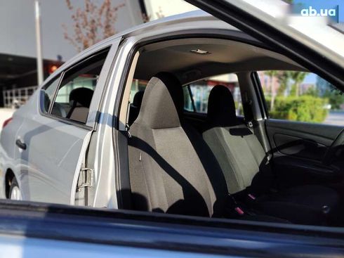 Nissan Versa 2016 - фото 29