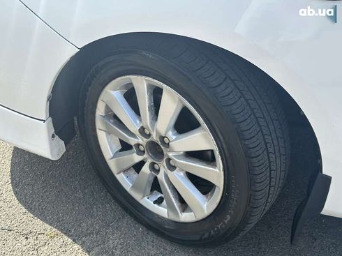 Toyota Corolla 2008 - фото 10