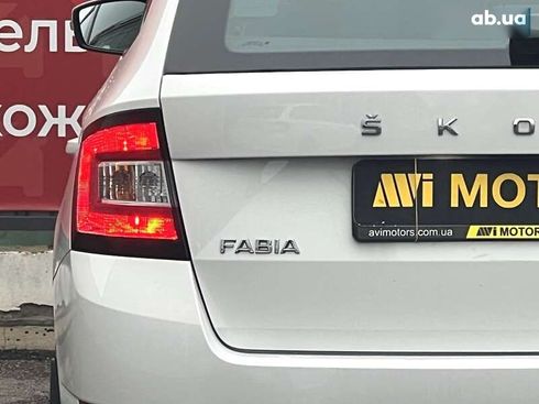 Skoda Fabia 2021 - фото 9
