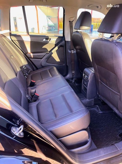 Volkswagen Tiguan 2015 черный - фото 8