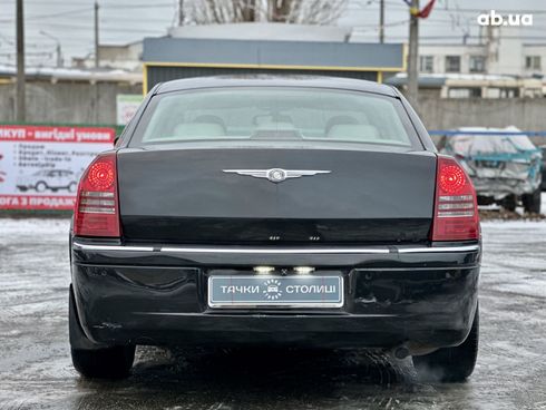 Chrysler 300C 2005 черный - фото 6