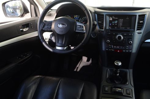 Subaru Legacy 2013 черный - фото 8