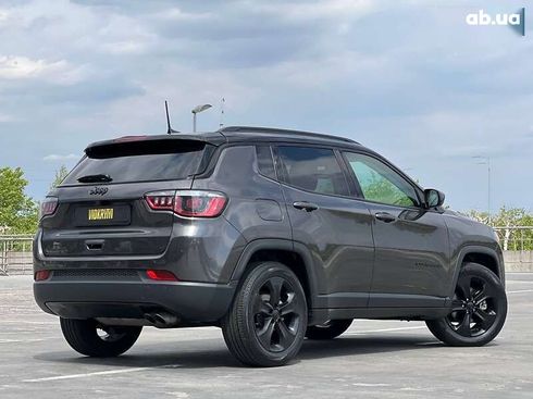 Jeep Compass 2019 - фото 9