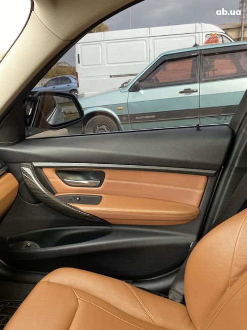 BMW 3 серия 2012 серебристый - фото 17