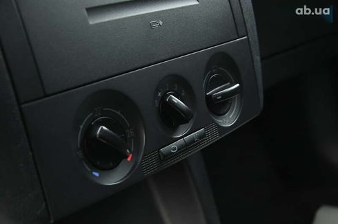 Skoda Fabia 2005 - фото 18