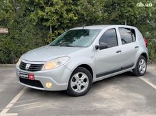 Продаж вживаних Dacia Sandero в Львівській області - купити на Автобазарі