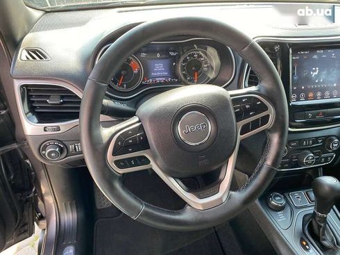 Jeep Cherokee 2019 - фото 15