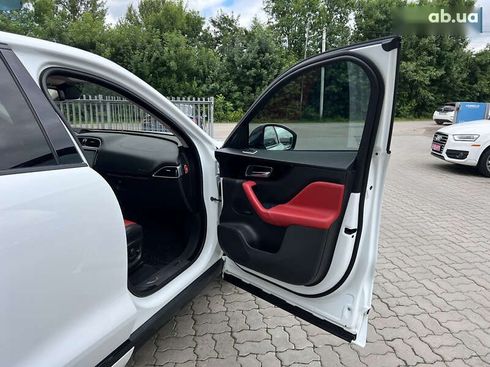 Jaguar F-Pace 2017 - фото 29