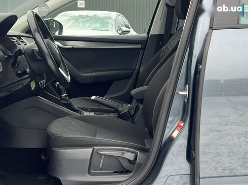 Skoda Octavia 2019 - фото 28