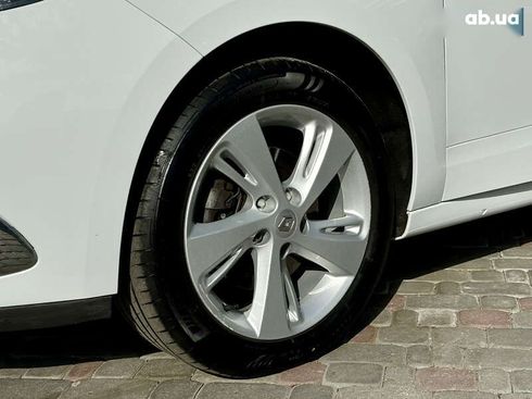 Renault Scenic 2012 - фото 11