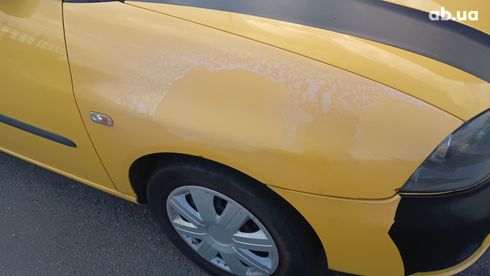 SEAT Ibiza 2008 желтый - фото 11