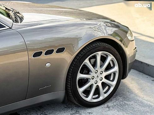 Maserati Quattroporte 2005 - фото 11