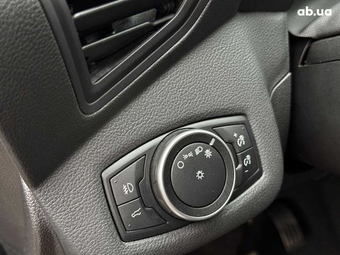 Ford Escape 2018 бежевый - фото 23