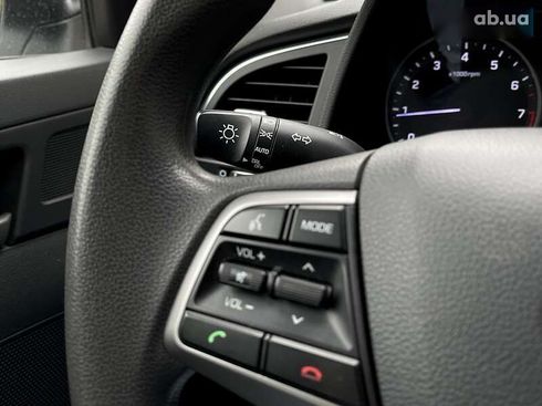 Hyundai Elantra 2018 - фото 22