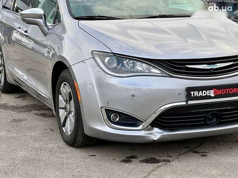 Chrysler Pacifica 2017 - фото 3