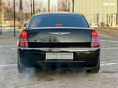 Chrysler 300C 2005 черный - фото 6