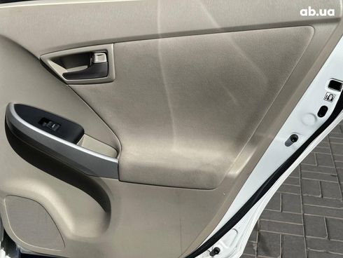 Toyota Prius 2012 белый - фото 48