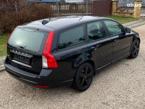 Volvo V50 2012 черный - фото 5