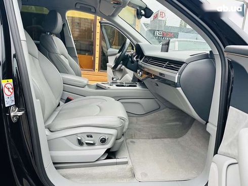 Audi Q7 2018 - фото 29