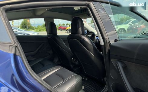 Tesla Model 3 2022 - фото 12