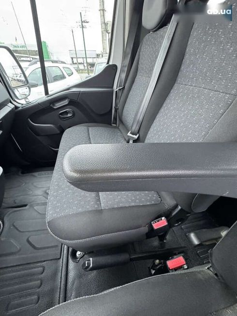 Opel Movano 2020 - фото 15