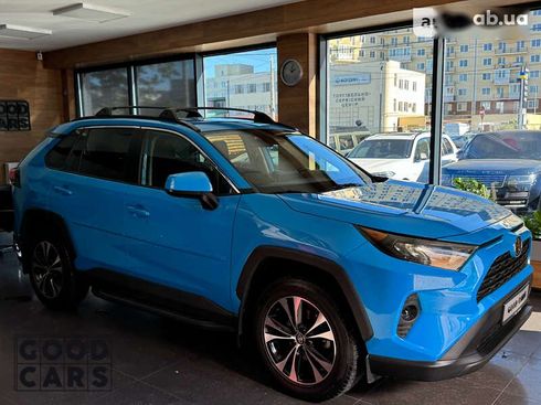 Toyota RAV4 2019 - фото 4