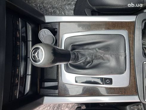 Mercedes-Benz E-Класс 2011 черный - фото 31