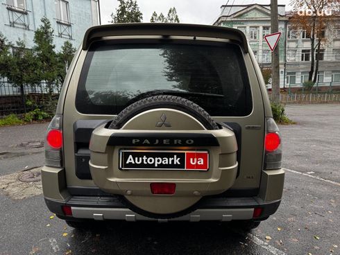 Mitsubishi Pajero 2007 бежевый - фото 7