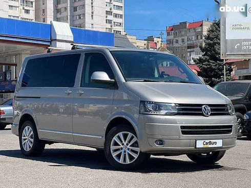 Volkswagen Multivan 2015 - фото 2