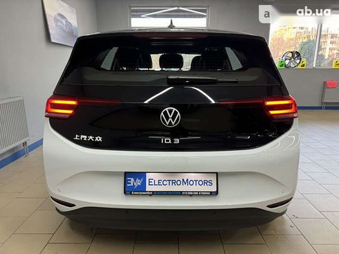 Volkswagen ID.3 2023 - фото 8
