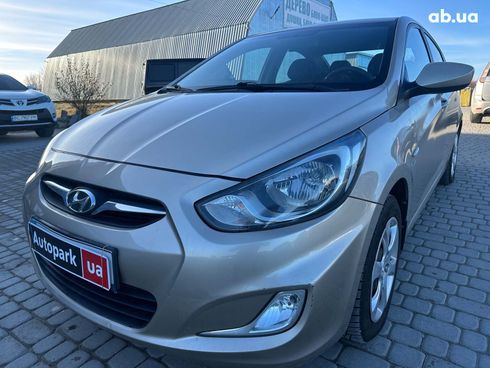 Hyundai Accent 2012 бежевый - фото 10