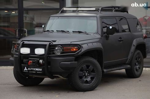 Toyota FJ Cruiser 2008 - фото 3