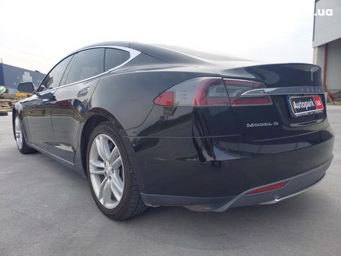 Tesla Model S 2015 черный - фото 11