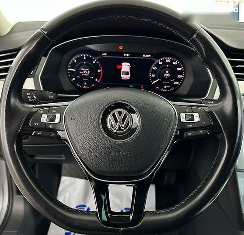 Volkswagen Passat 2019 - фото 18