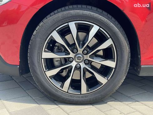 Volvo V40 Cross Country 2018 - фото 20