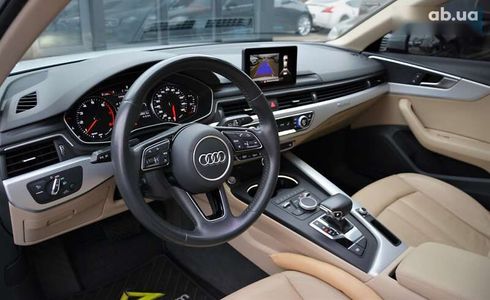Audi A4 2018 - фото 19