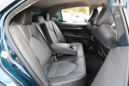 Toyota Camry 2020 - фото 9