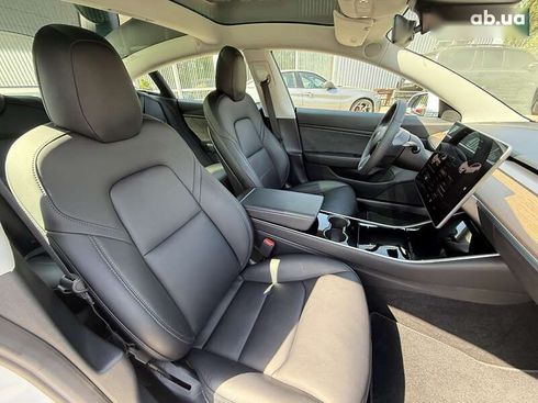 Tesla Model 3 2019 - фото 22