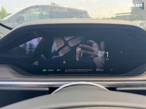 Tesla Model S 2021 - фото 23